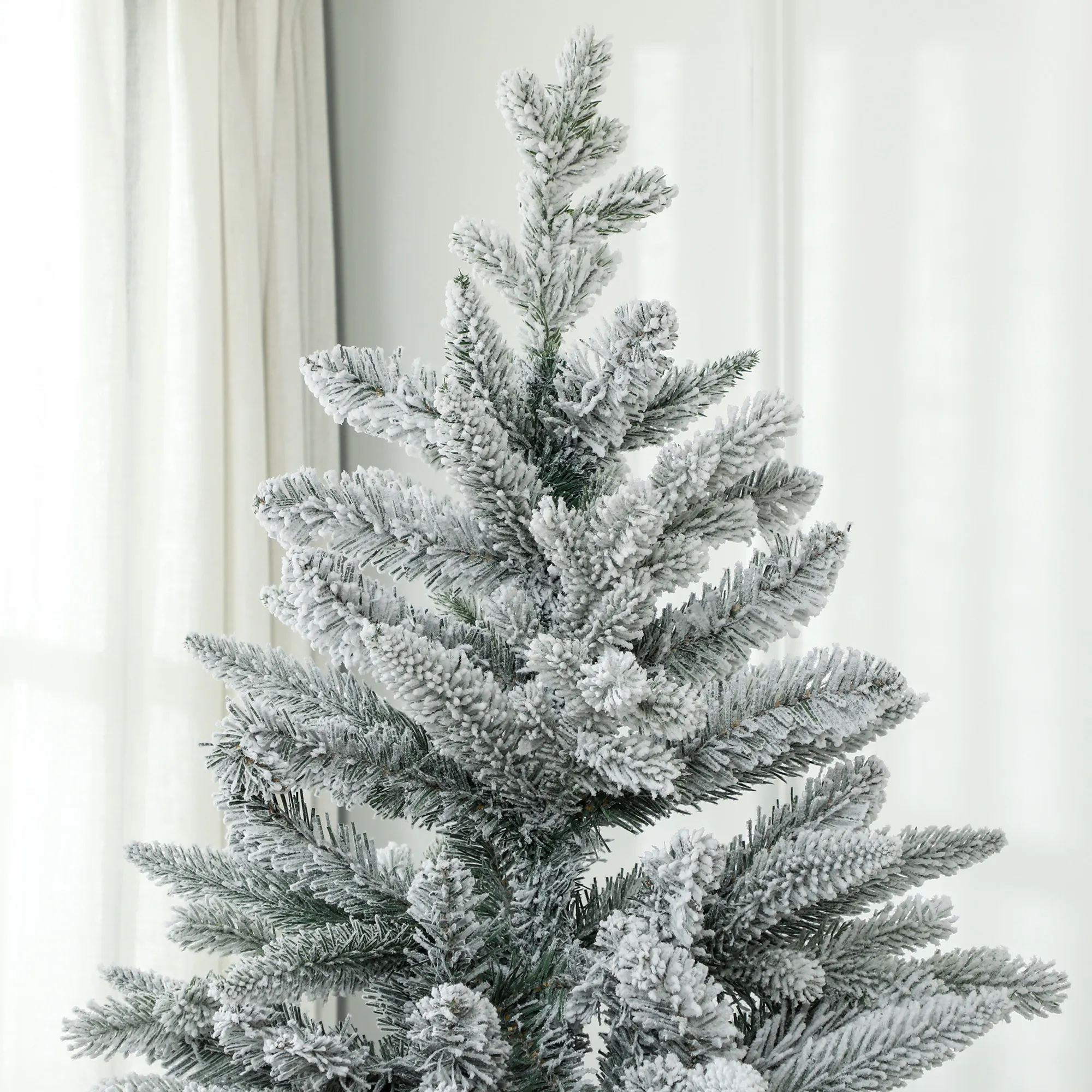 Weihnachtsbaum 180 cm schneebedeckt flammhemmend Grün