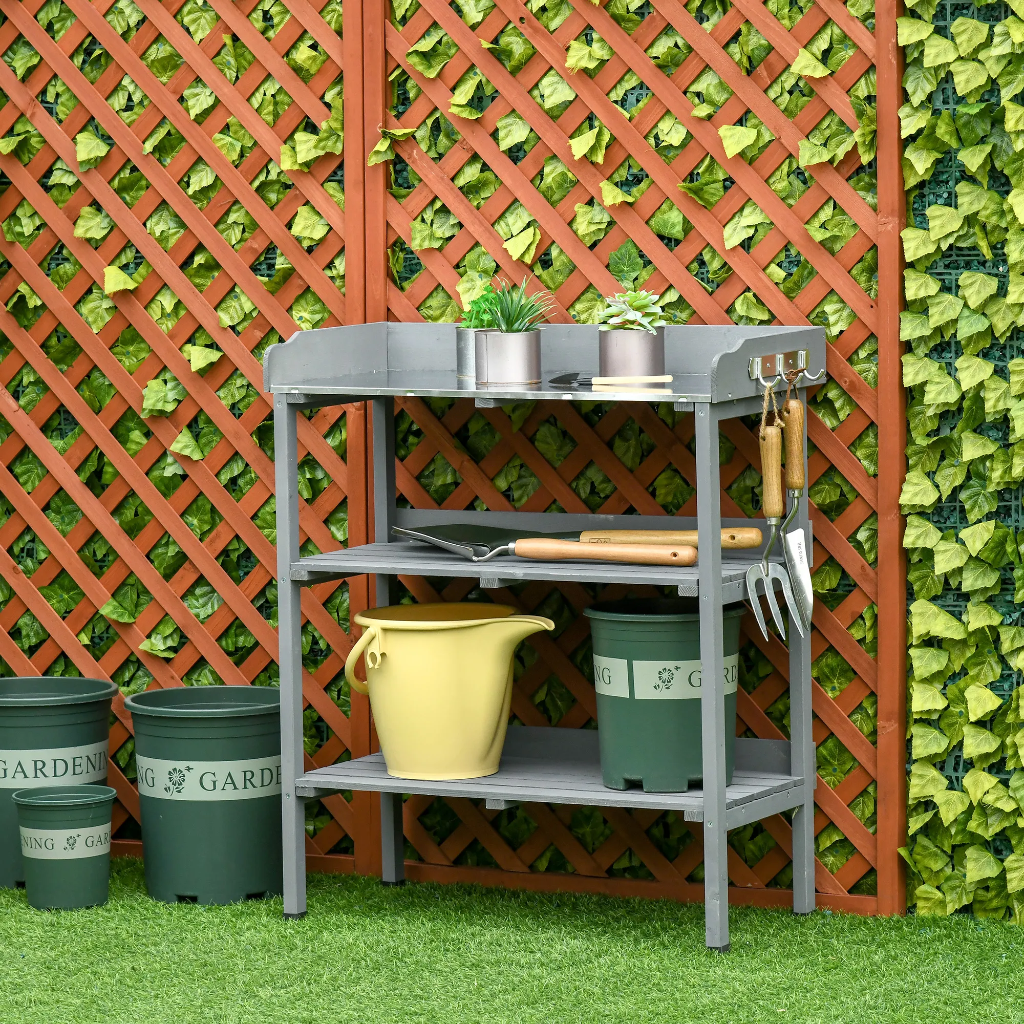 Pflanztisch 76L x 37B x 89H cm in Grau aus Massivholz