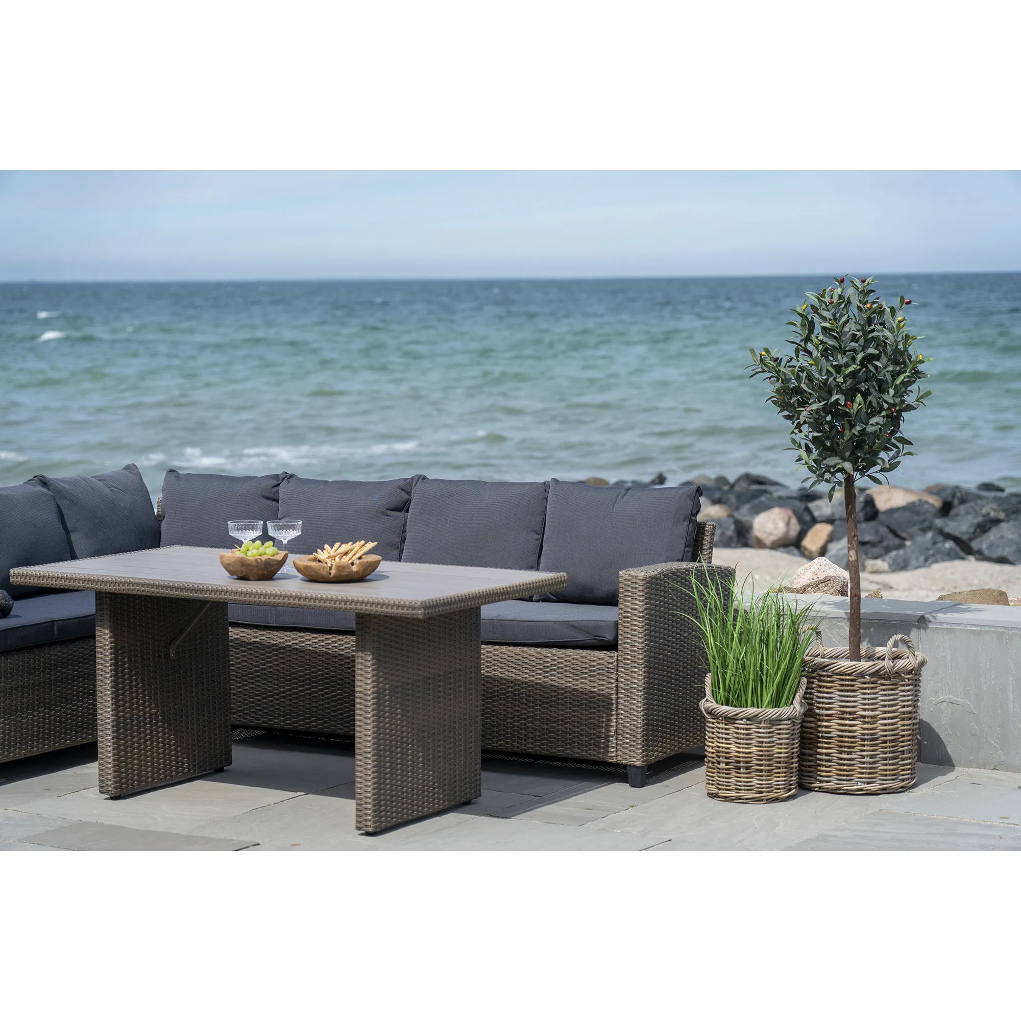tinkaro Gili Körbe Set aus Kubu-Rattan 48/38 cm Natur