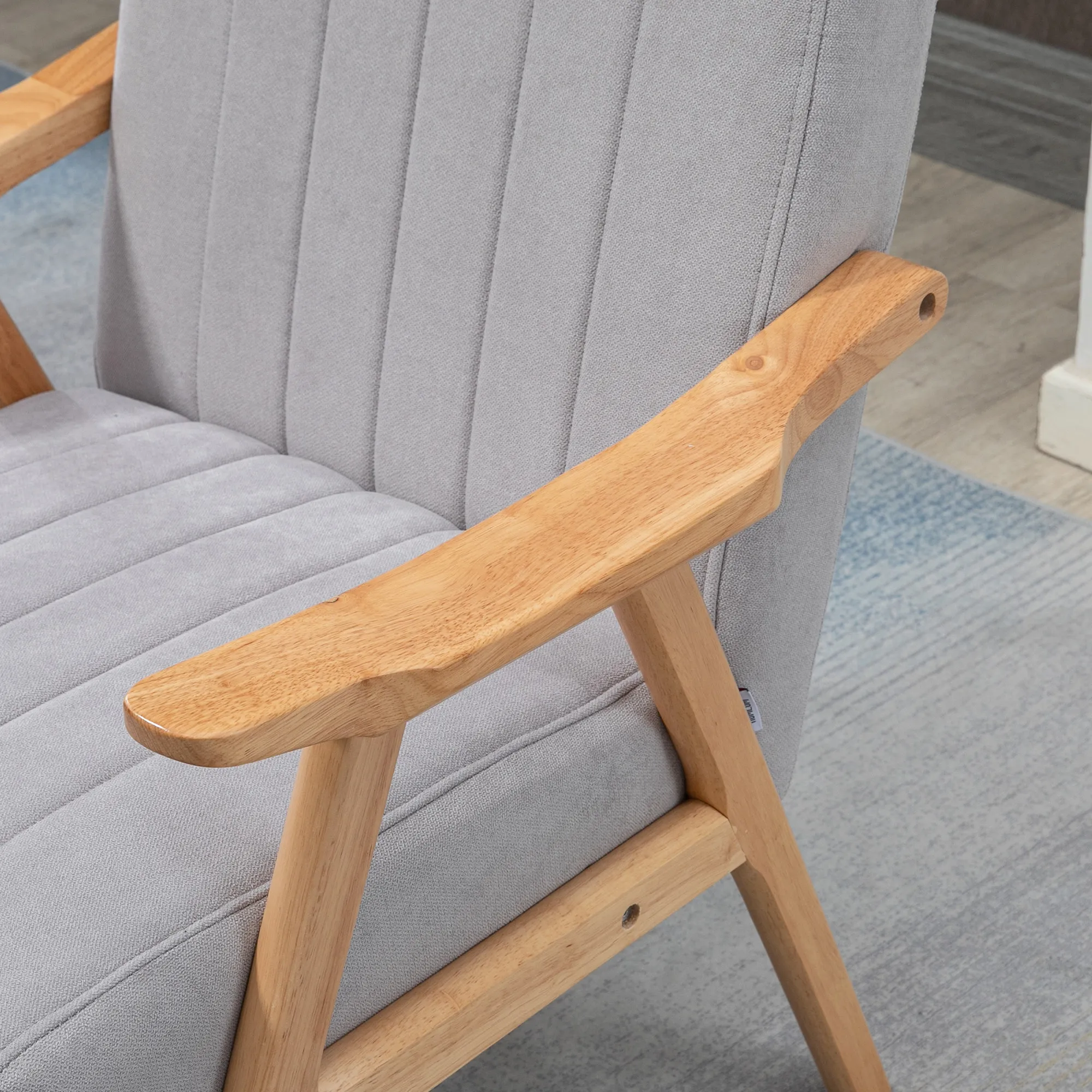Sessel im Skandi-Design, bis 120 kg, Samtoptik, Massivholz  68 cm x 74 cm x 82 cm, Natur + Grau