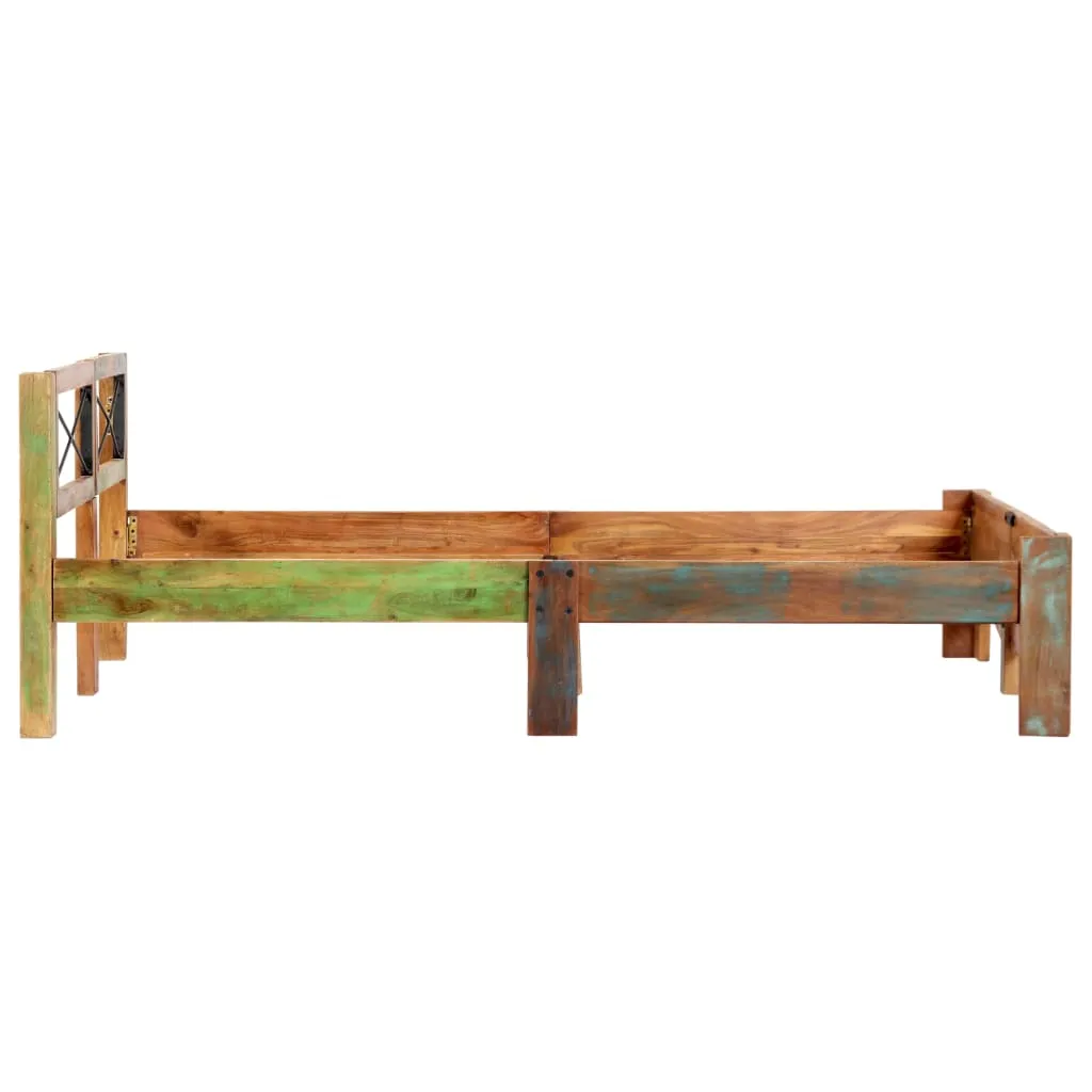 Vintage Bett aus massivem Altholz, 147 x 212 x 74 cm, poliert und lackiert