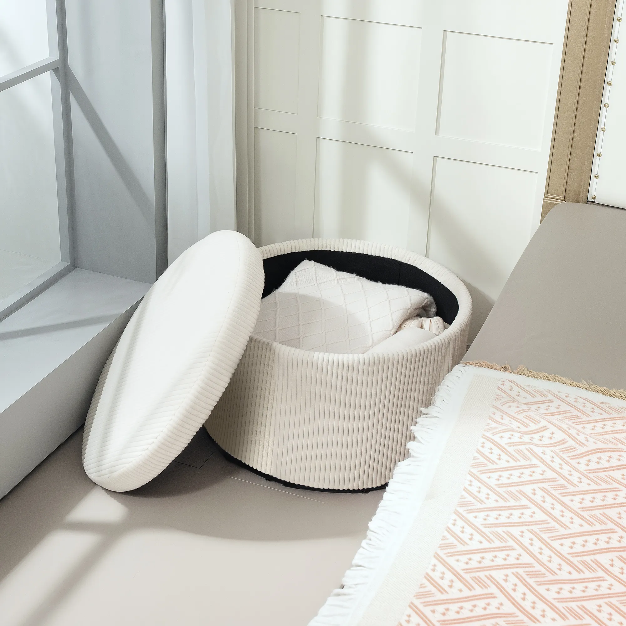 Fußhocker mit 97 L Stauraum, Cordstoff, Schaumstoff, Sitzhocker, Beige