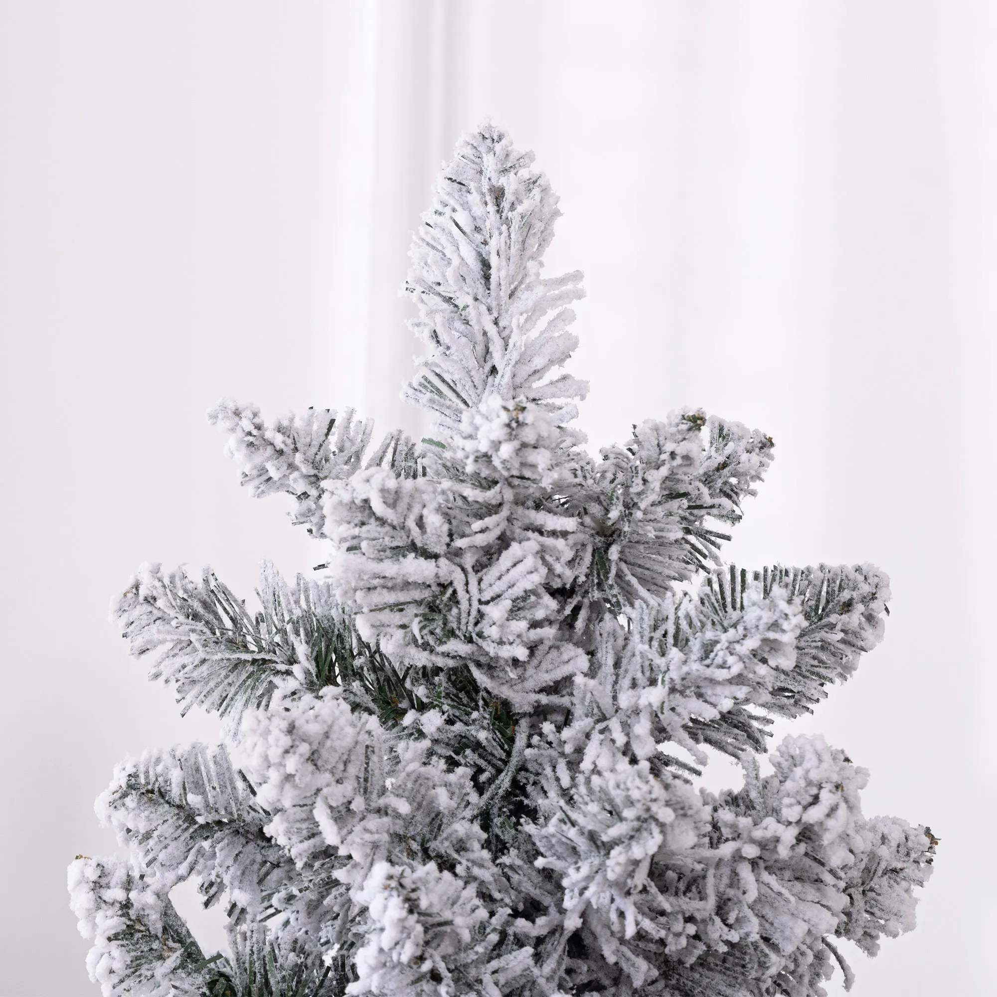 Weihnachtsbaum 180 cm, LED-Lichterkette, Kunstkette, flammhemmend, Metallbasis, Grün
