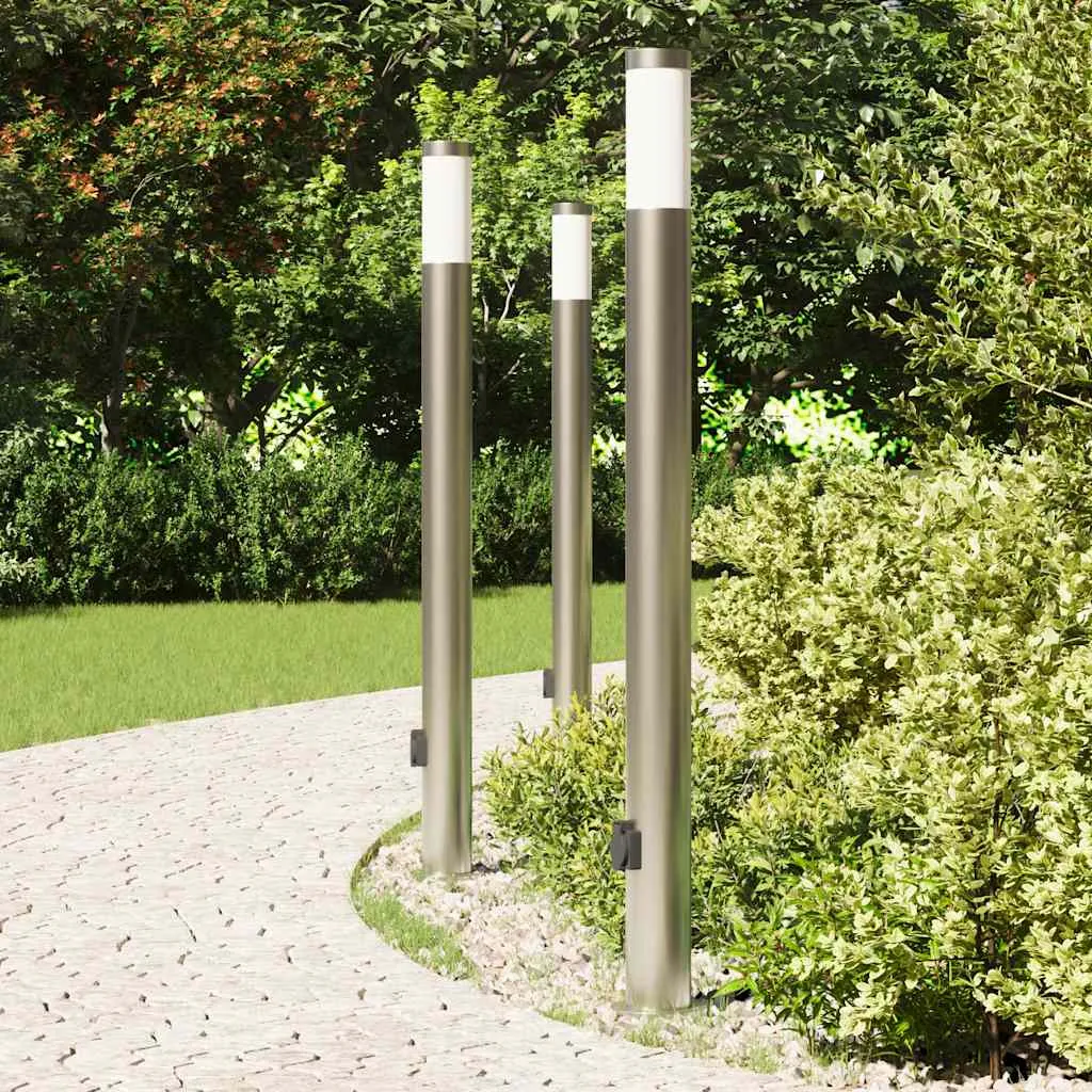 Silberne Edelstahl Pollerleuchte 11x110 cm mit Steckdose und IP44