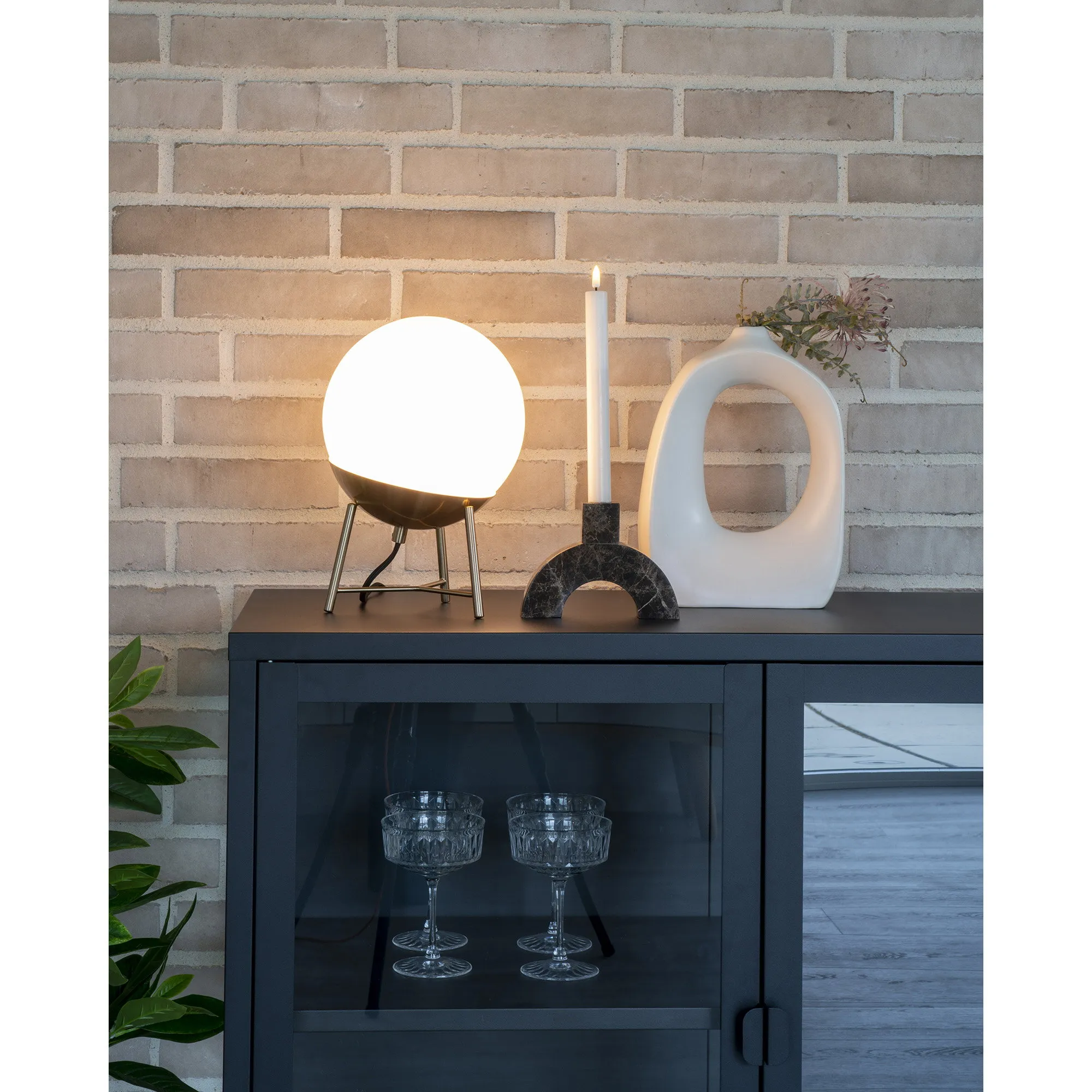 tinkaro Tischlampe Chelsea Glas, Stahl Messing