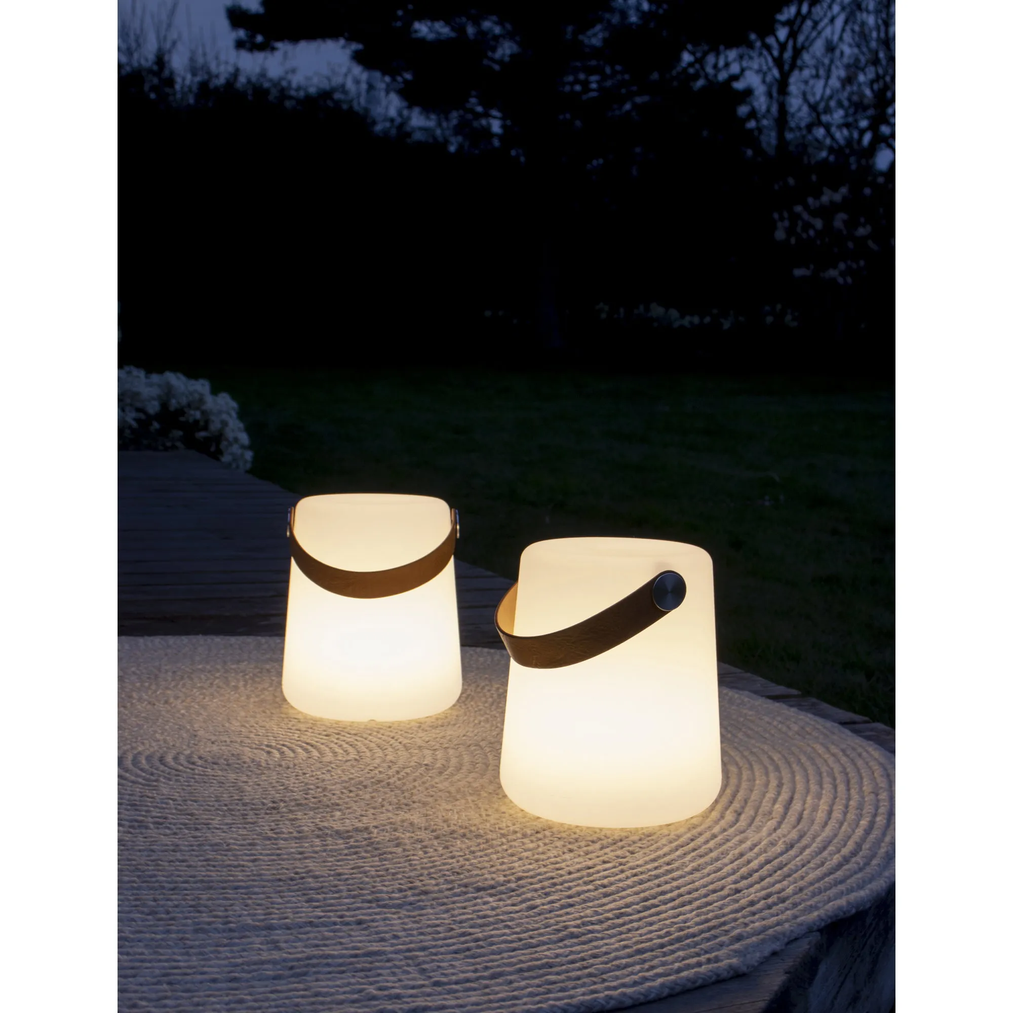 tinkaro Bristol LED Lampe mit Gurt 17 x 17 x 21 cm Weiß